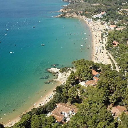 Cala كابوليفيري